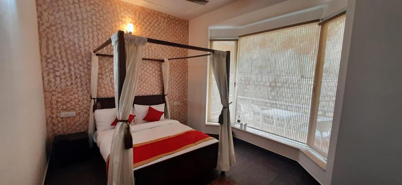 Amravati Resort Solan Exterior photo