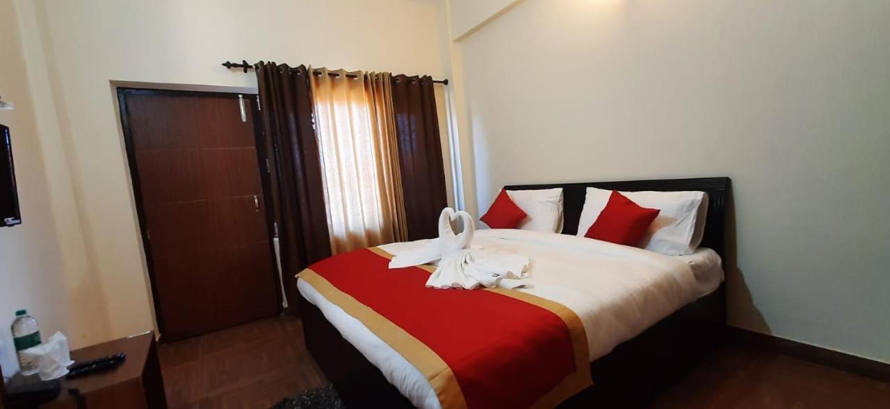 Amravati Resort Solan Exterior photo