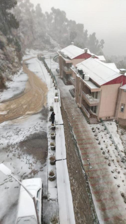 Amravati Resort Solan Exterior photo